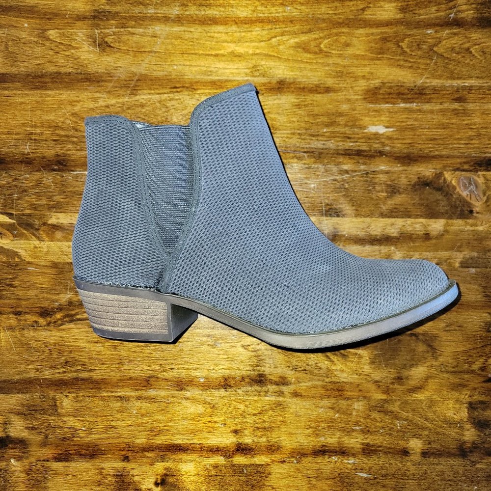 Kensie boots